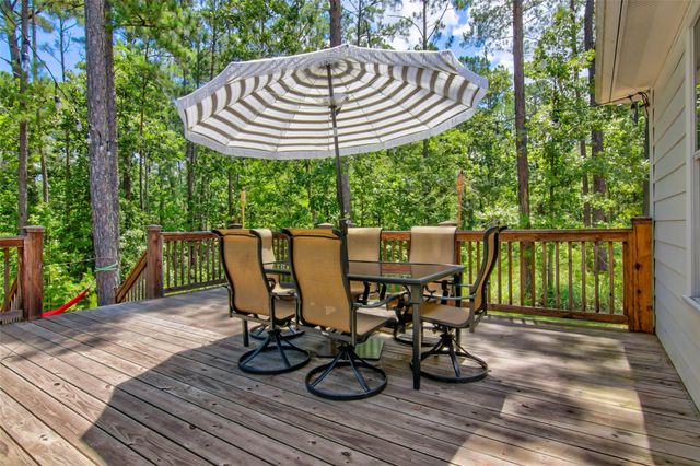 240 Parkside Loop, Brookeland, TX 75931