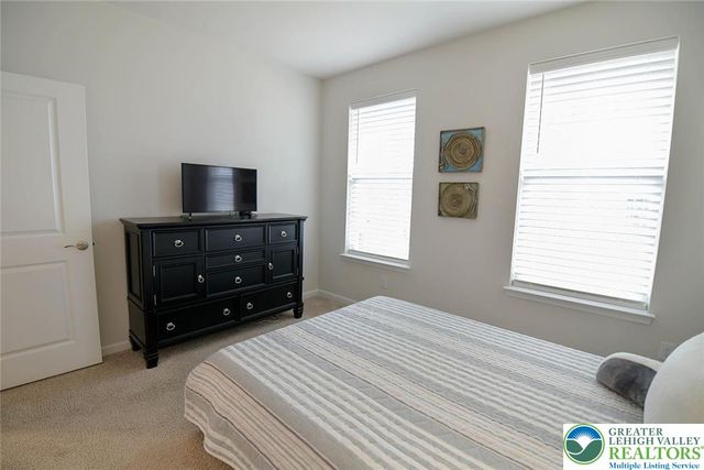 8035 Keystone Drive, Upper Macungie Twp, PA 18031