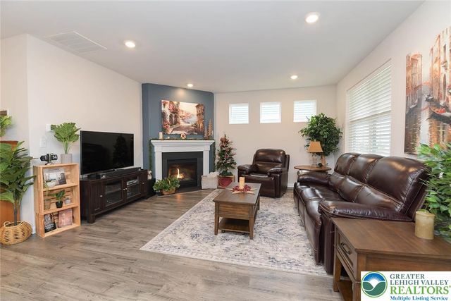 8035 Keystone Drive, Upper Macungie Twp, PA 18031