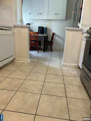1516 Center Avenue, Fort Lee, NJ 07024