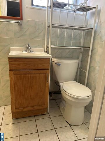 1516 Center Avenue, Fort Lee, NJ 07024