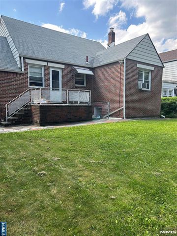 1516 Center Avenue, Fort Lee, NJ 07024