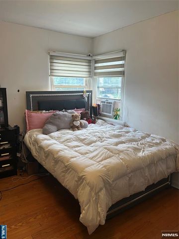 1516 Center Avenue, Fort Lee, NJ 07024