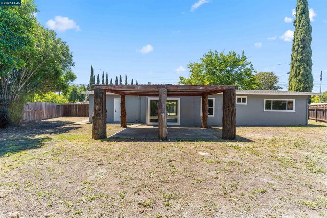 2678 Mayfair Ave, Concord, CA 94520