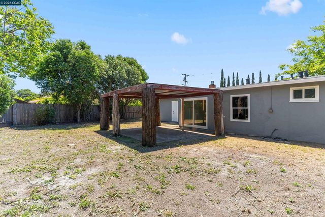2678 Mayfair Ave, Concord, CA 94520