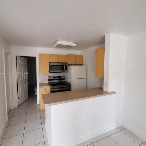 7151 Miami Lakes Drive P36, Miami Lakes, FL 33014
