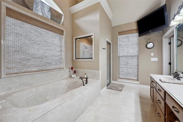 2014 Fish Lake Road, Kountze, TX 77625