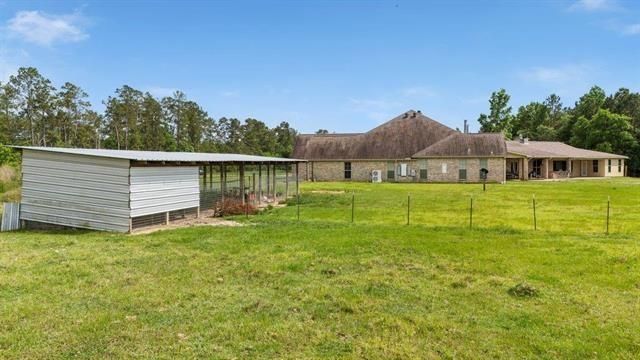 2014 Fish Lake Road, Kountze, TX 77625