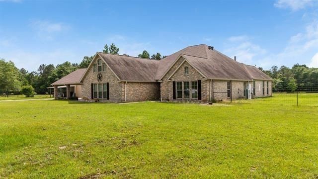2014 Fish Lake Road, Kountze, TX 77625