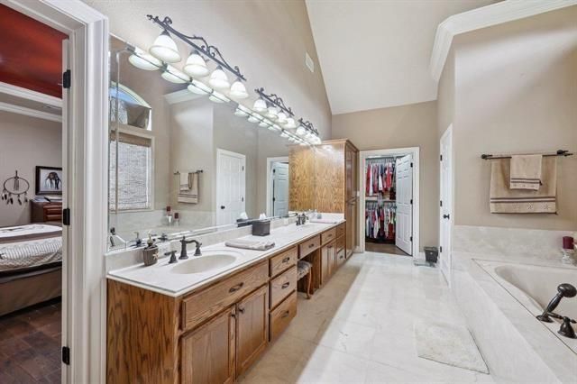 2014 Fish Lake Road, Kountze, TX 77625