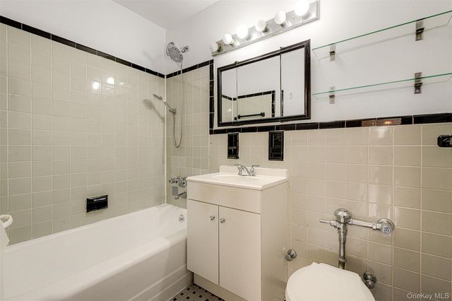 94-30 60th Avenue 1H, Elmhurst, NY 11373