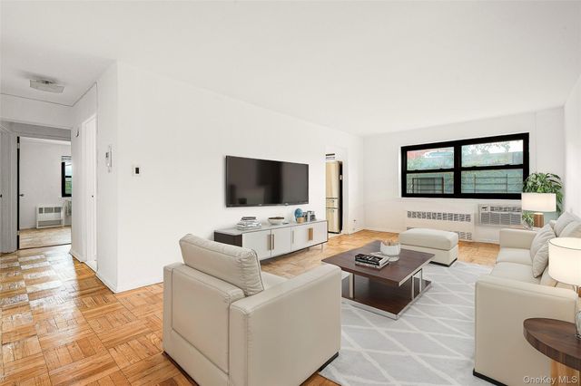 94-30 60th Avenue 1H, Elmhurst, NY 11373