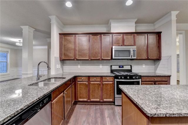 11619 Davenport Lane, Alpharetta, GA 30005