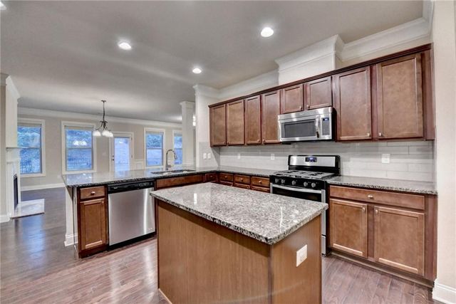 11619 Davenport Lane, Alpharetta, GA 30005