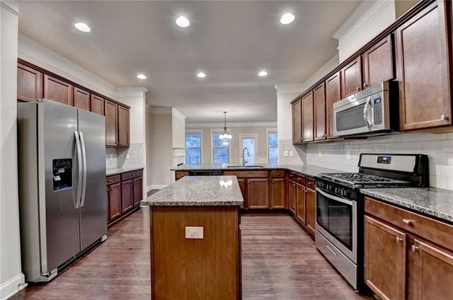11619 Davenport Lane, Alpharetta, GA 30005