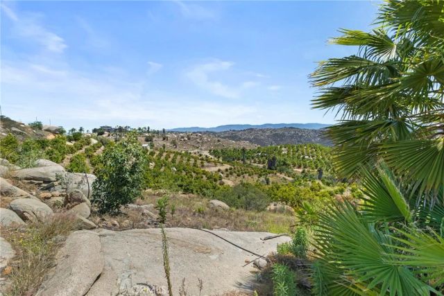 1252 Rancho Luiseno, Escondido, CA 92026