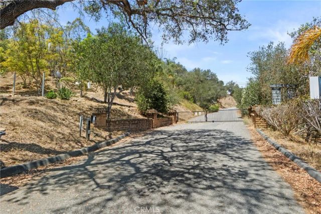 1252 Rancho Luiseno, Escondido, CA 92026
