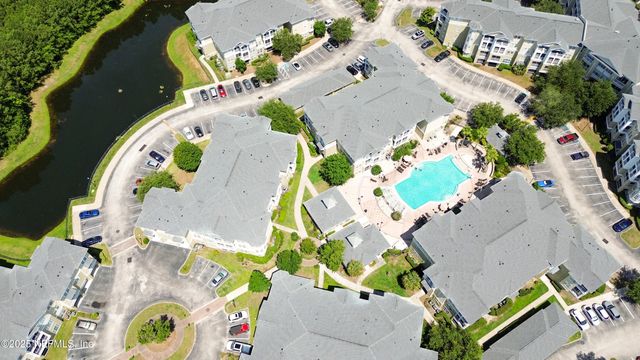 8290 W GATE Parkway, 709, Jacksonville, FL 32216