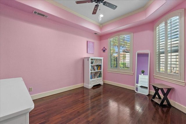541 Villa Drive, Seabrook, TX 77586