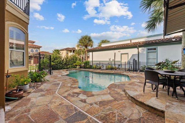 541 Villa Drive, Seabrook, TX 77586