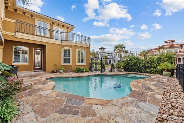 541 Villa Drive, Seabrook, TX 77586