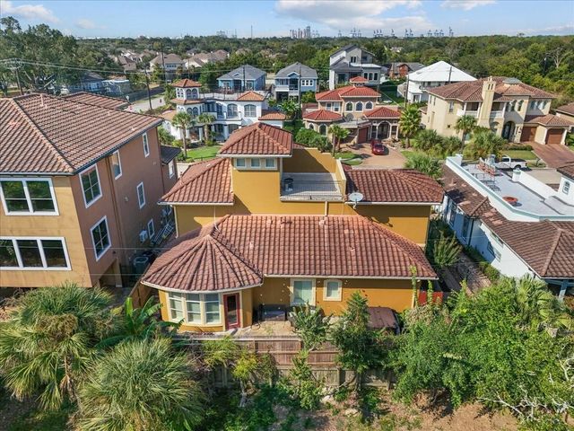 541 Villa Drive, Seabrook, TX 77586
