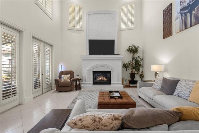 541 Villa Drive, Seabrook, TX 77586