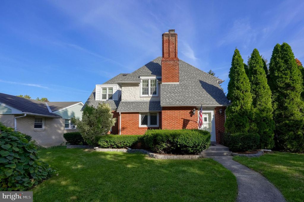 3205 EASTERN BLVD, York, PA 17402