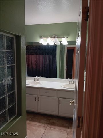 9861 Snowy Canyon Court, Las Vegas, NV 89183