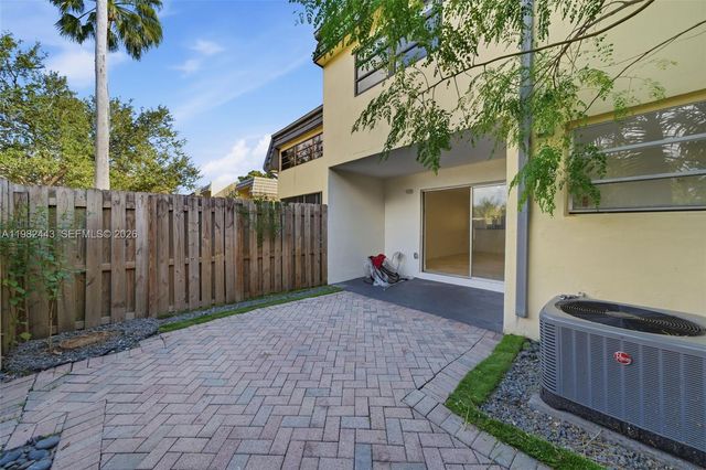 8313 SW 137th Ave 8313, Miami, FL 33183