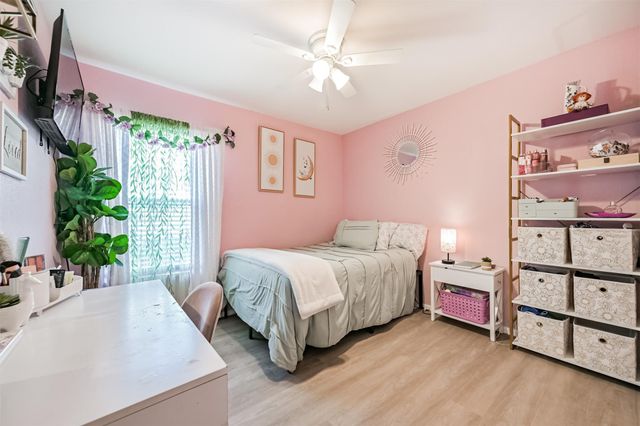 138 Austin Road, Angleton, TX 77515