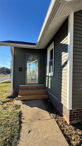 1220 1st Avenue E, Newton, IA 50208