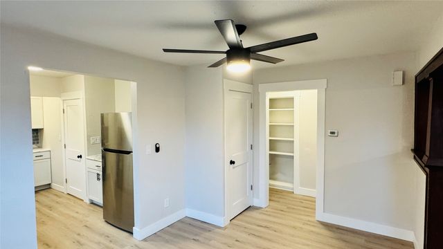 1220 1st Avenue E, Newton, IA 50208