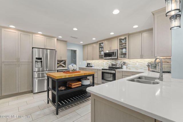 7033 CATALONIA Avenue, Jacksonville, FL 32217