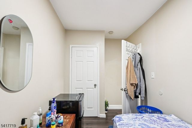 106 E Main St, Paterson City, NJ 07522