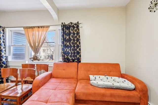 106 E Main St, Paterson City, NJ 07522