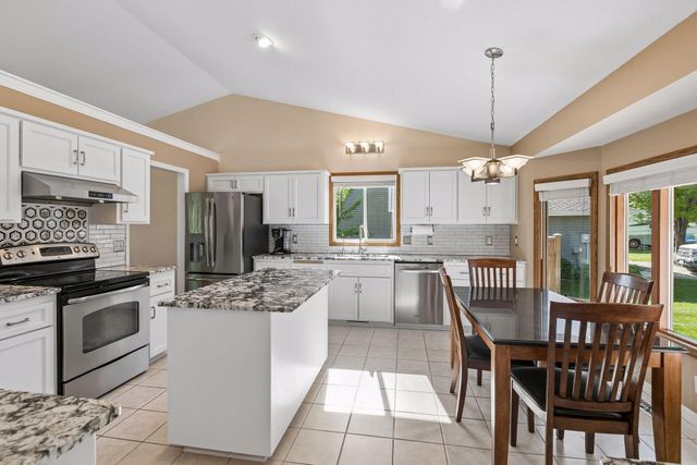 12838 95th Avenue N, Maple Grove, MN 55369