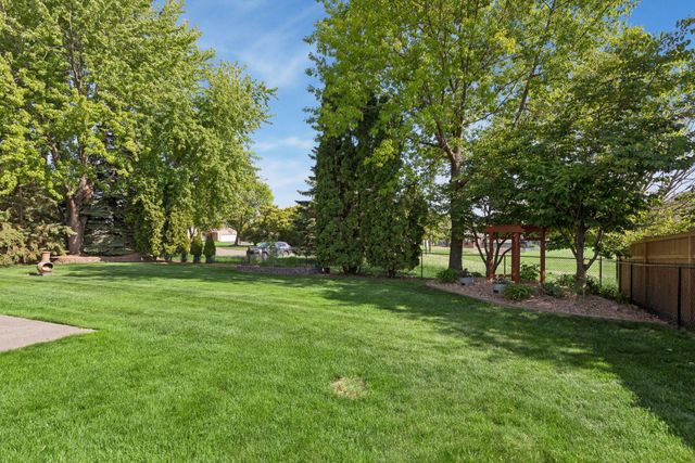 12838 95th Avenue N, Maple Grove, MN 55369