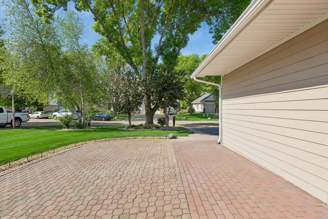 12838 95th Avenue N, Maple Grove, MN 55369