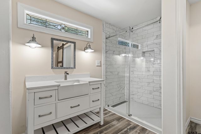 310 N Line St, Mineola, TX 75773