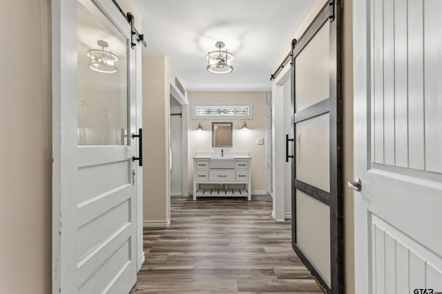 310 N Line St, Mineola, TX 75773
