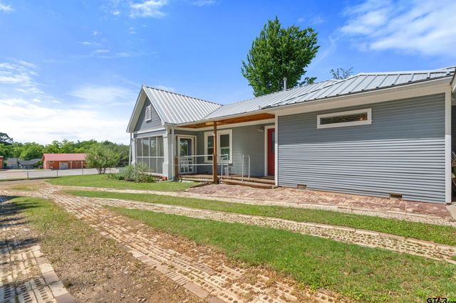 310 N Line St, Mineola, TX 75773