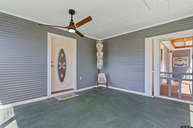310 N Line St, Mineola, TX 75773