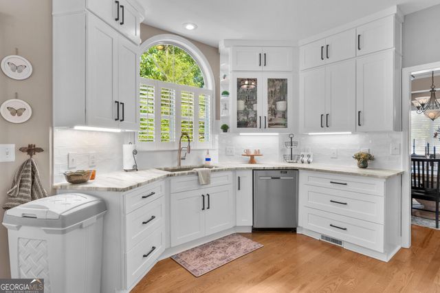 405 River Forest Drive, Mcdonough, GA 30252