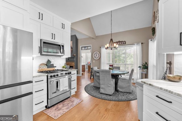 405 River Forest Drive, Mcdonough, GA 30252