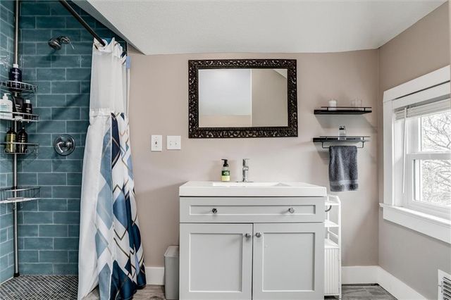 2918 Harrison Street, Kansas City, MO 64109