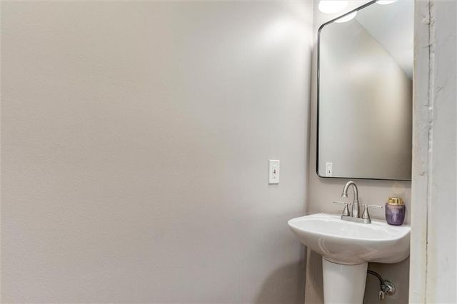 2918 Harrison Street, Kansas City, MO 64109