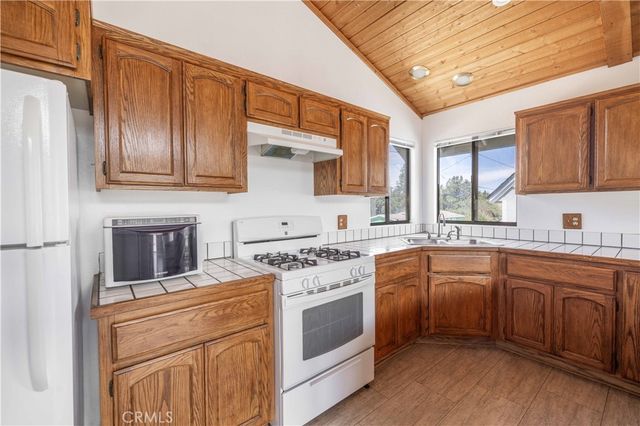 2115 State Lane, Big Bear City, CA 92314