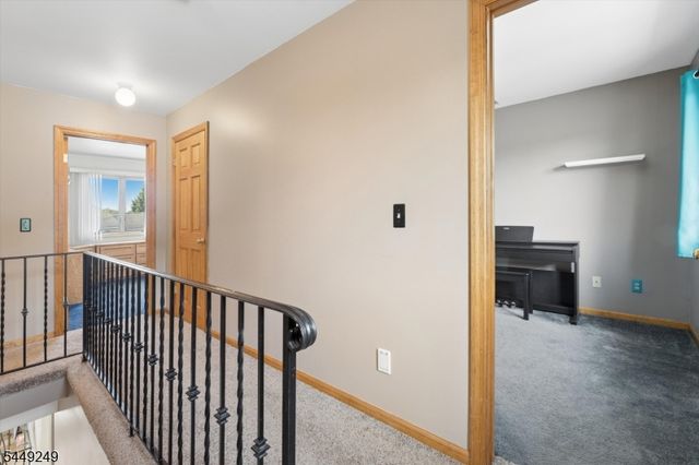 56 Chesapeake Ave, Parsippany-troy Hills Twp., NJ 07034