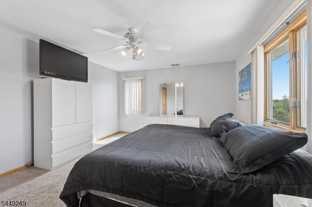 56 Chesapeake Ave, Parsippany-troy Hills Twp., NJ 07034